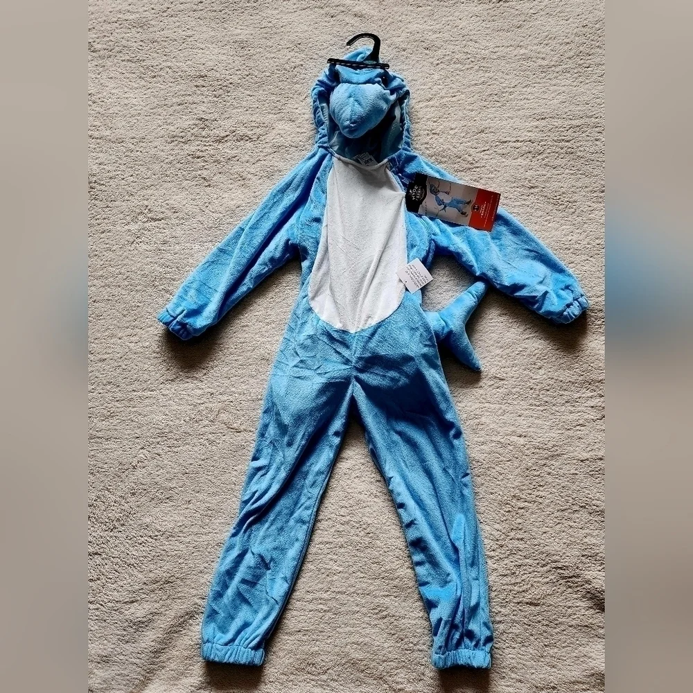 New baby/ toddler shark Halloween costume/ jumpsuit, size 2/3t